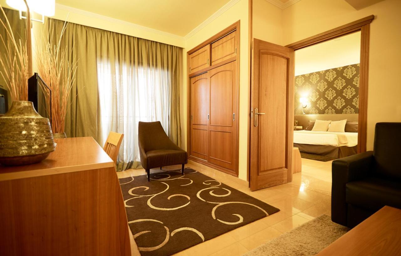 Invisa Hotel La Cala (Adults Only) Santa Eularia des Riu Zewnętrze zdjęcie